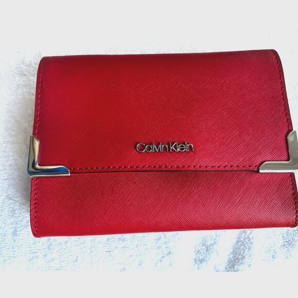 Red Saffiano Leather functional Classic Wallet on Chain Crossbody Purse NWOT - Picture 7 of 9